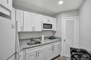 301 N Ocean Blvd, Pompano Beach, FL 33062 - Photo 37