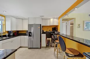 1051 Hillsboro Mile, Hillsboro Beach, FL 33062 - Photo 9