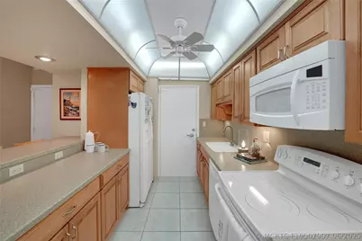 3200 NE 36th Street #319, Fort Lauderdale, FL 33308 - Photo 7