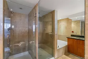 1717 N Bayshore Dr, Miami, FL 33132 - Photo 39