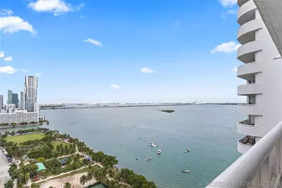 1717 N Bayshore Drive #3040, Miami, FL 33132 - Photo 1
