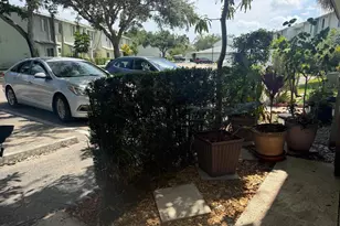 795 Crystal Lake Dr, Deerfield Beach, FL 33064 - Photo 27