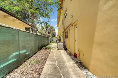 744 NE 14th Avenue #4, Fort Lauderdale, FL 33304 - Photo 35