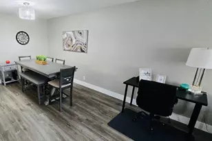 401 Golden Isles Dr, Hallandale Beach, FL 33009 - Photo 21