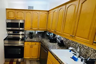 401 Golden Isles Dr, Hallandale Beach, FL 33009 - Photo 25