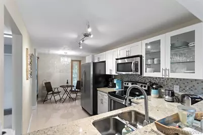 16 Royal Palm Way #302, Boca Raton, FL 33432 - Photo 7