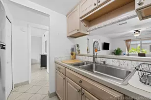 1000 SE 15th St, Fort Lauderdale, FL 33316 - Photo 7