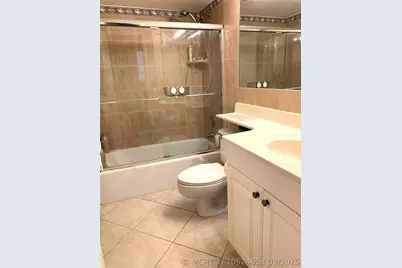 2731 NE 14th Street Causeway #307, Pompano Beach, FL 33062 - Photo 7