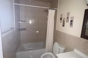 2220 NE 68th St, Fort Lauderdale, FL 33308 - Photo 9