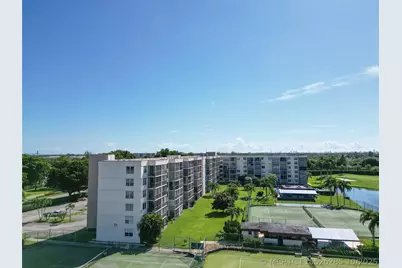 8900 Washington Boulevard #115, Pembroke Pines, FL 33025 - Photo 31