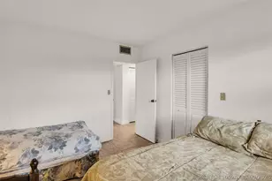 2840 Somerset Dr, Lauderdale Lakes, FL 33311 - Photo 23