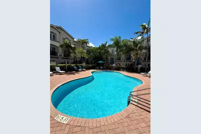 1951 Coral Heights Boulevard #402, Oakland Park, FL 33308 - Photo 1