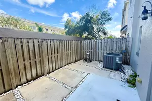 1951 Coral Heights Blvd, Oakland Park, FL 33308 - Photo 17