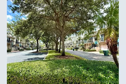 1951 Coral Heights Boulevard #402, Oakland Park, FL 33308 - Photo 19