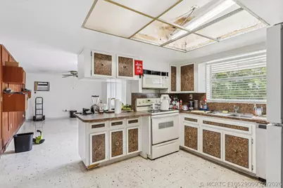 525 NE 58th Street, Miami, FL 33137 - Photo 11