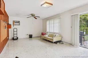 525 NE 58th St, Miami, FL 33137 - Photo 5