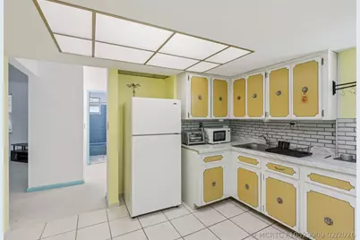525 NE 58th Street, Miami, FL 33137 - Photo 7