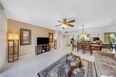 5250 Las Verdes Circle #317, Delray Beach, FL 33484 - Photo 9