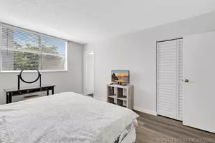 2800 Somerset Dr, Lauderdale Lakes, FL 33311 - Photo 19
