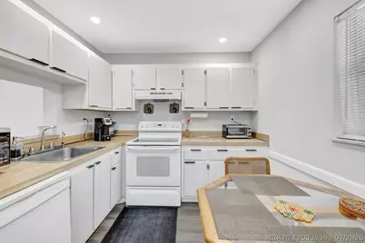 2800 Somerset Drive #218j, Lauderdale Lakes, FL 33311 - Photo 11