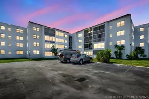 2800 Somerset Dr, Lauderdale Lakes, FL 33311 - Photo 29