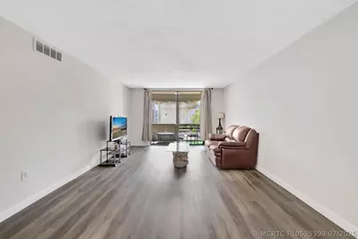 2800 Somerset Drive #218j, Lauderdale Lakes, FL 33311 - Photo 9