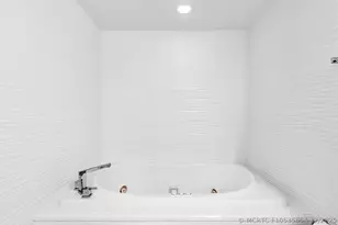 2110 N Ocean Blvd, Fort Lauderdale, FL 33305 - Photo 27