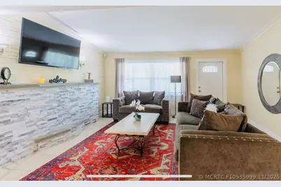 279 Hach Lane, West Palm Beach, FL 33415 - Photo 3