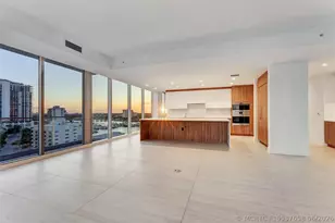 153 N Seabreeze Blvd, Fort Lauderdale, FL 33304 - Photo 3