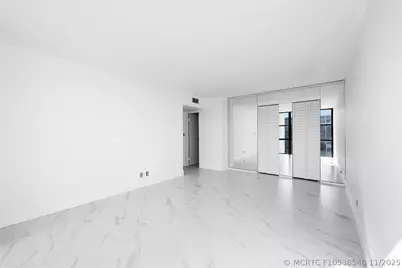 800 Parkview Drive #718, Hallandale Beach, FL 33009 - Photo 13