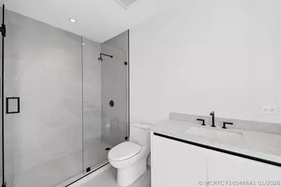 160 Isle Of Venice Drive #302, Fort Lauderdale, FL 33301 - Photo 21