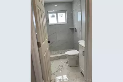 642 NW 14th Way, Fort Lauderdale, FL 33311 - Photo 19