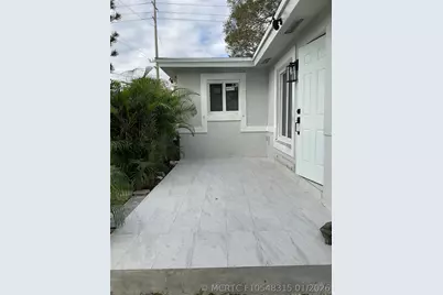 642 NW 14th Way, Fort Lauderdale, FL 33311 - Photo 5