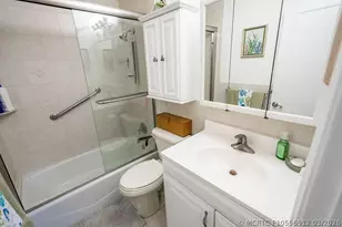 2100 NE 38th St, Lighthouse Point, FL 33064 - Photo 13