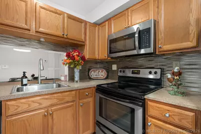 3053 N Oakland Forest Drive #102, Oakland Park, FL 33309 - Photo 9