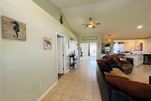 1309 Carlton Ct, Fort Pierce, FL 34949 - Photo 3