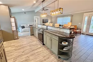 323 SW Ridge Ln, Stuart, FL 34994 - Photo 9