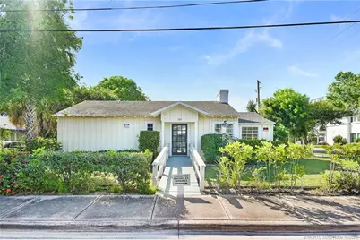 300 SE Detroit Avenue, Stuart, FL 34994 - Photo 1