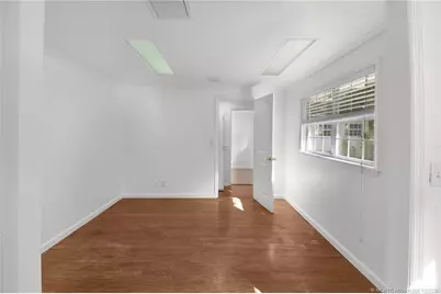 300 SE Detroit Avenue, Stuart, FL 34994 - Photo 37