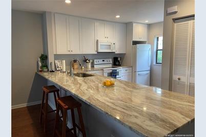 3901 SE Saint Lucie Boulevard #D-29, Stuart, FL 34997 - Photo 9