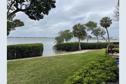 264 NE Edgewater Drive #102, Stuart, FL 34996 - Photo 3