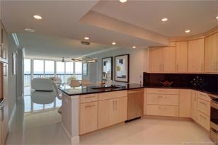 9500 S Ocean Dr, Jensen Beach, FL 34957 - Photo 9