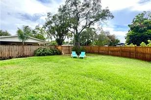 4215 NE Carrol Ct, Jensen Beach, FL 34957 - Photo 33