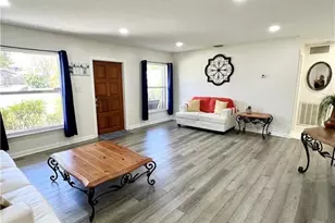 4215 NE Carrol Ct, Jensen Beach, FL 34957 - Photo 5