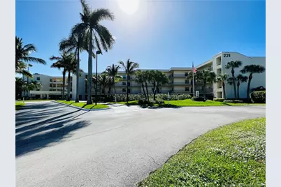 221 NE Plantation Road #215, Stuart, FL 34996 - Photo 69