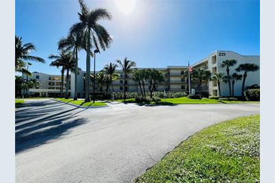 221 NE Plantation Road #215, Stuart, FL 34996 - Photo 69