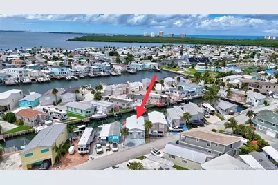 1094 Nettles Boulevard, Jensen Beach, FL 34957 - Photo 3