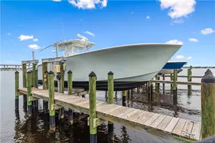 53 SE Seminole St, Stuart, FL 34994 - Photo 5