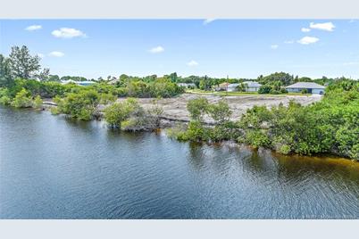 2803 Peru Street, Port Saint Lucie, FL 34984 - Photo 3