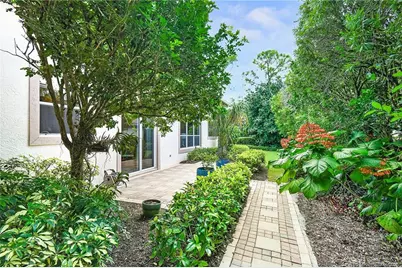 1572 SE Cypress Glen Way, Stuart, FL 34997 - Photo 31